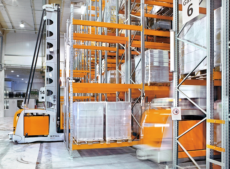 Fördertechnik: Flüssige und schlüssige Logistik Fördertechnik: Flüssige und schlüssige Logistik